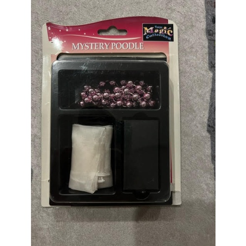 Mystery Poodle by Tenyo